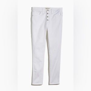 10" High-Rise Skinny Crop Jeans in Pure White: Button-Front Edition Size 24